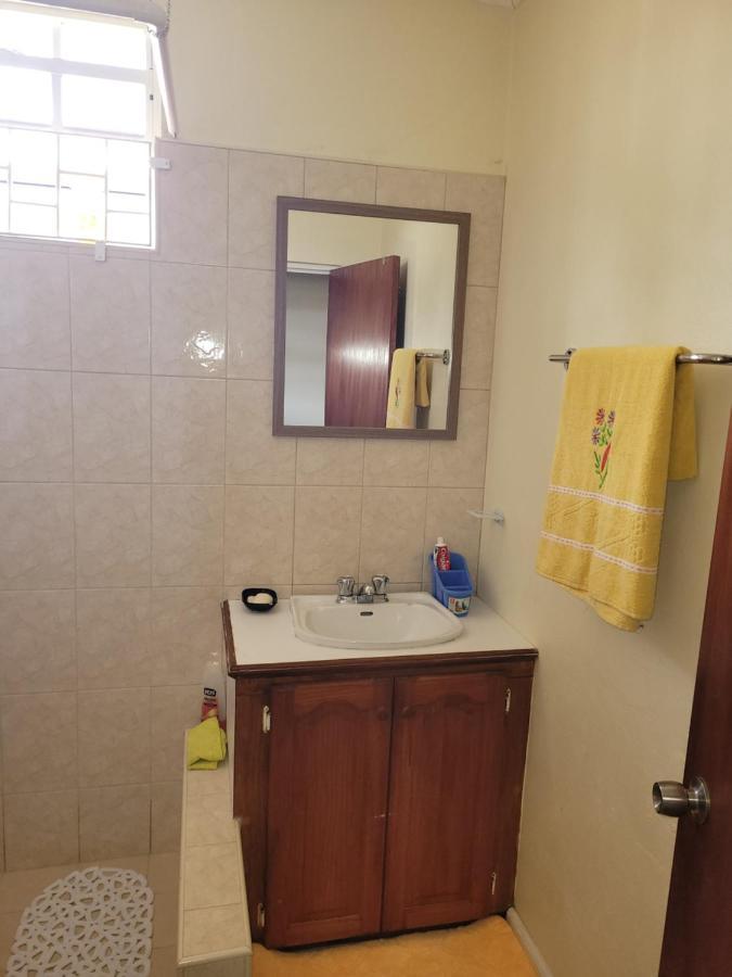Kensington Oval- 2 Bed 1 Bath Villa Bridgetown Eksteriør billede